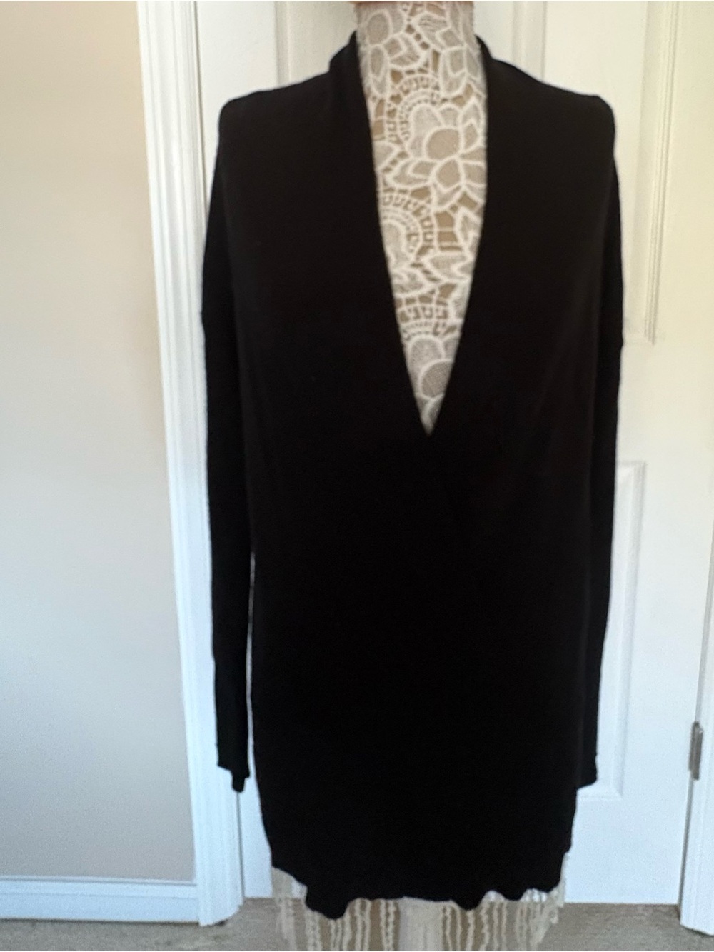 Vince Black Deep V-Neck Long Sleeve Sweater